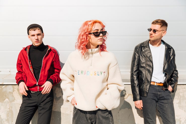 Fashion & Style Trends 2026: Streetwear to Elegant Looks